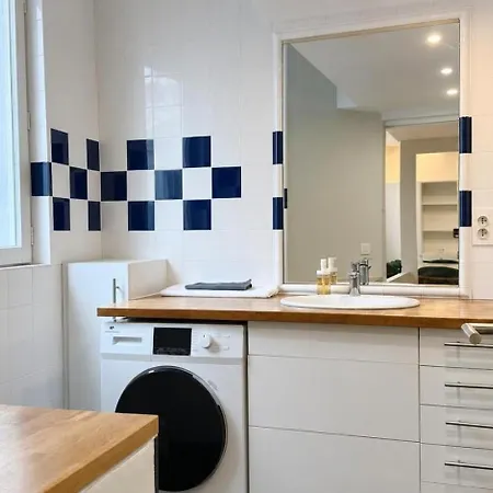 Apartamento 2 Bedroom Spacious Near Pere Lachaise Paris