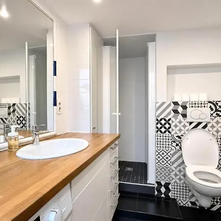 2 Bedroom Spacious Near Pere Lachaise Apartamento *